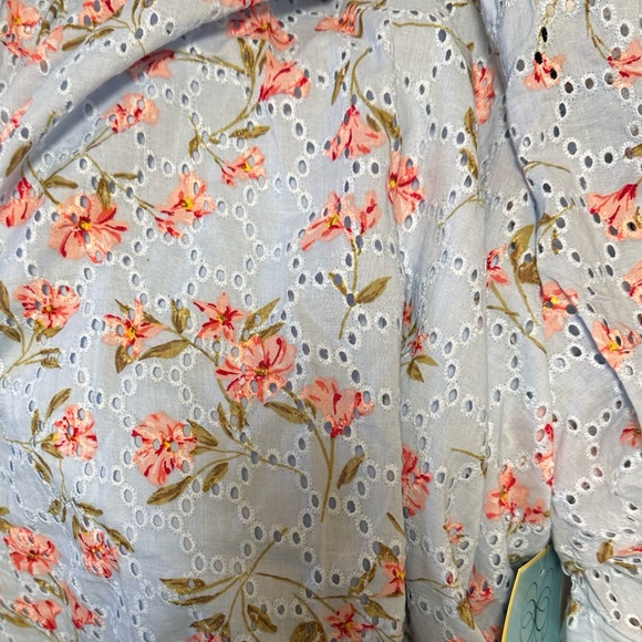 NWT - Cece Women's blouse - Size XL - Picture 9 of 17